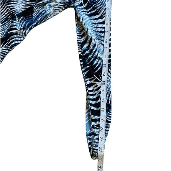 lily Blue Palm Print 3/4 Length Dress - Picture 11 of 16